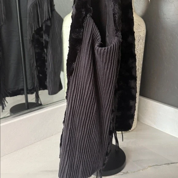 NWT REBA DESERT ROSE FAUX FUR FRINGE VEST XL SOFT COZY WARM - Picture 5 of 8